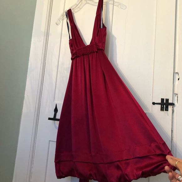 vera wang burgundy dress